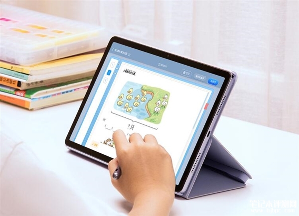 联想小新Pad 2024即将发布 11寸高刷屏+杜比四扬声器，笔记本评测网（bjbpc.com）