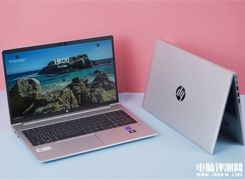 惠普战66酷睿i5-1240P和锐龙7 5825U对比评测，笔记本评测网（bjbpc.com）