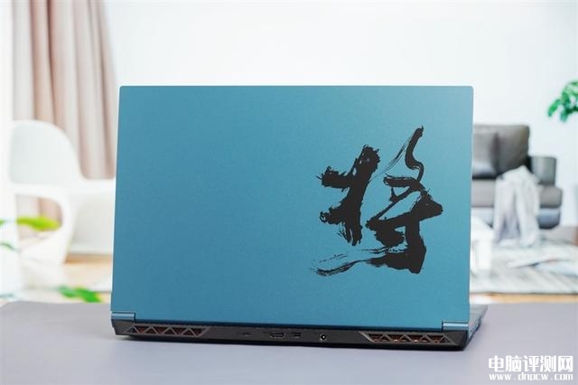 七彩虹将星X15-AT2022款笔记本(i7 13620H+RTX4060)评测，笔记本评测网（bjbpc.com）