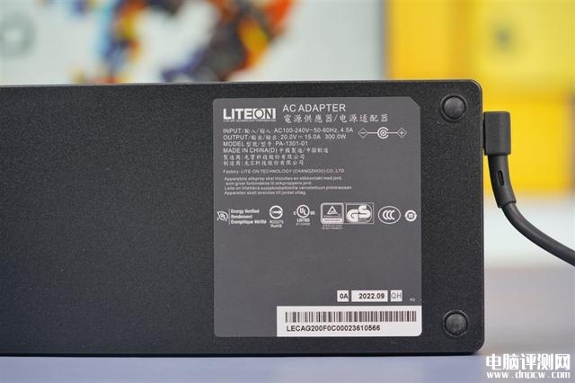 雷神ZERO 2023游戏本(i9 13900HX+RTX4080)评测，笔记本评测网（bjbpc.com）