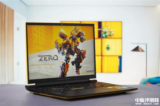 雷神ZERO 2023游戏本(i9 13900HX+RTX4080)评测，笔记本评测网（bjbpc.com）