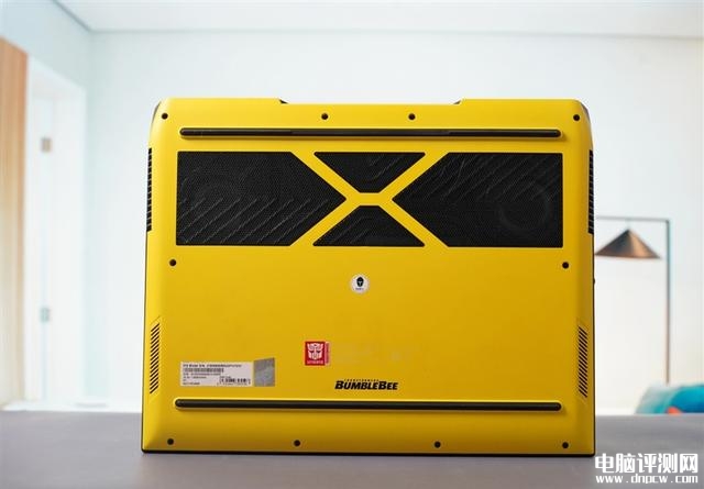 雷神ZERO 2023游戏本(i9 13900HX+RTX4080)评测，笔记本评测网（bjbpc.com）