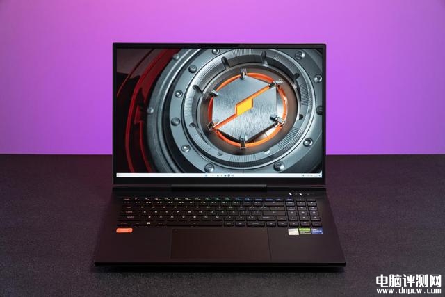 机械革命旷世X笔记本(i9-13900HX+RTX4080)评测，笔记本评测网（bjbpc.com）