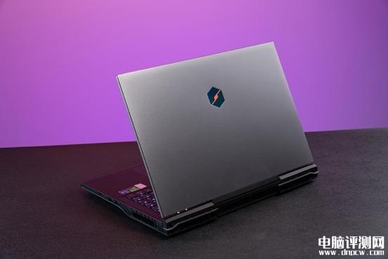 机械革命旷世X笔记本(i9-13900HX+RTX4080)评测，笔记本评测网（bjbpc.com）