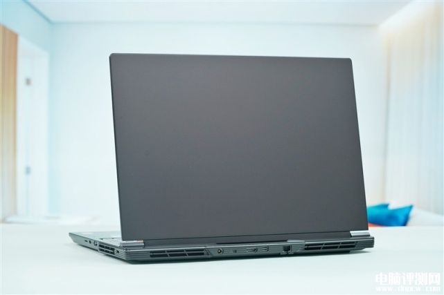 七彩虹将星X16 Pro笔记本（i7 13700H+RTX4060）评测，笔记本评测网（bjbpc.com）