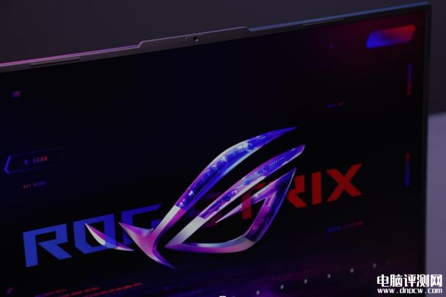 ROG魔霸7 PLUS超能版笔记本（R9 7945HX+RTX4090 )）评测，笔记本评测网（bjbpc.com）