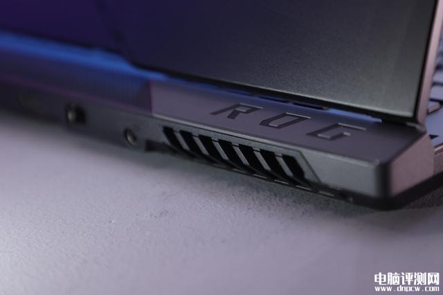 ROG魔霸7 PLUS超能版笔记本（R9 7945HX+RTX4090 )）评测，笔记本评测网（bjbpc.com）