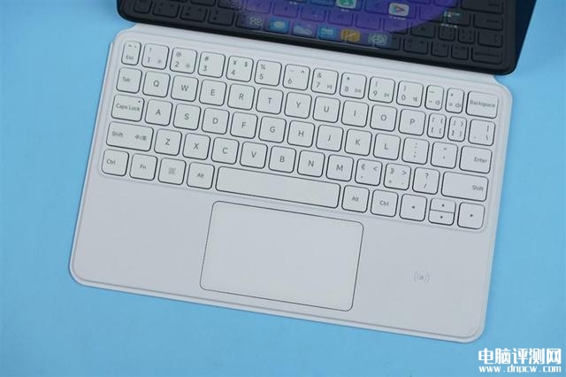小米平板6 Pro（第一代骁龙8+）评测，笔记本评测网（bjbpc.com）