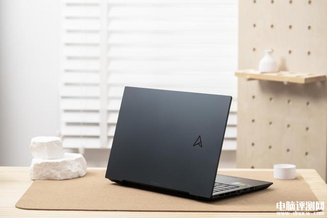 华硕灵耀Pro14 2023笔记本（i9 13900H+RTX4060）评测，笔记本评测网（bjbpc.com）