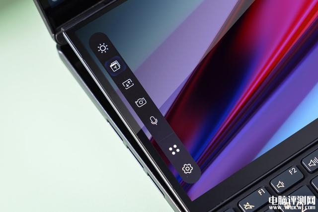 华硕灵耀X 双屏Pro 2023笔记本（i9 13900H+RTX4060）评测，笔记本评测网（bjbpc.com）