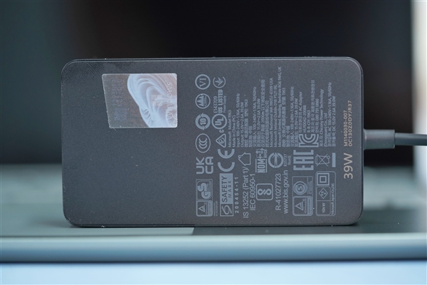 微软Surface Laptop Go 3轻薄本3:2生产力触控屏售价6388元起，笔记本评测网（bjbpc.com）