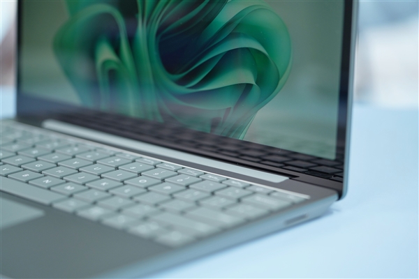 微软Surface Laptop Go 3轻薄本3:2生产力触控屏售价6388元起，笔记本评测网（bjbpc.com）