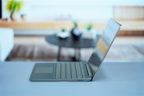 微软Surface Laptop Go 3轻薄本3:2生产力触控屏售价6388元起，笔记本评测网（bjbpc.com）