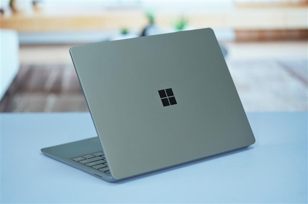 微软Surface Laptop Go 3轻薄本3:2生产力触控屏售价6388元起，权威笔记本评测网站,www.dnpcw.com