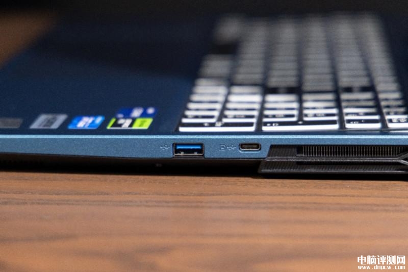七彩虹隐星P16笔记本(i7 12650H+RTX4060）评测，笔记本评测网（bjbpc.com）