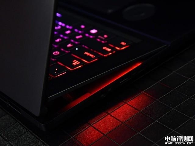 华硕灵耀X Ultra笔记本（i9 13905H+RTX4080）评测，笔记本评测网（bjbpc.com）