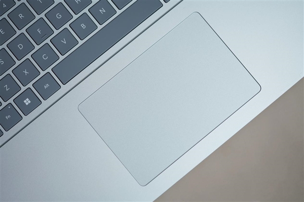 微软旗舰笔记本Surface Laptop Studio 2高清图示，笔记本评测网（bjbpc.com）
