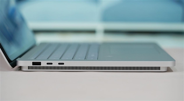 微软旗舰笔记本Surface Laptop Studio 2高清图示，笔记本评测网（bjbpc.com）