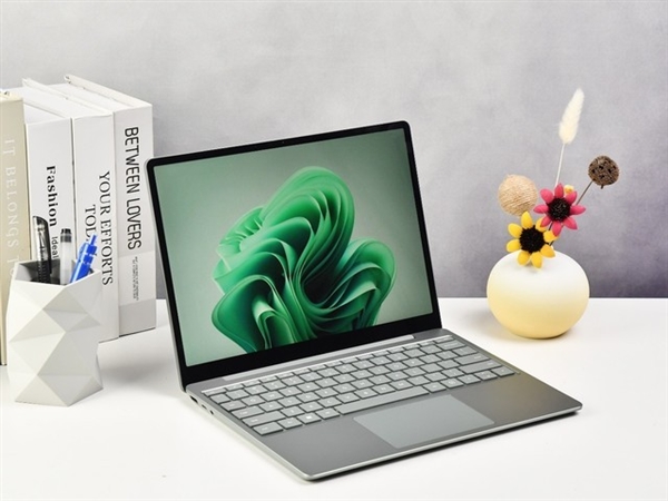 微软Surface Laptop Go 3上手体验，权威笔记本评测网站,www.dnpcw.com