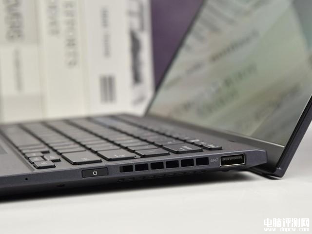 华硕破晓Air笔记本（i7-1355U）评测，笔记本评测网（bjbpc.com）