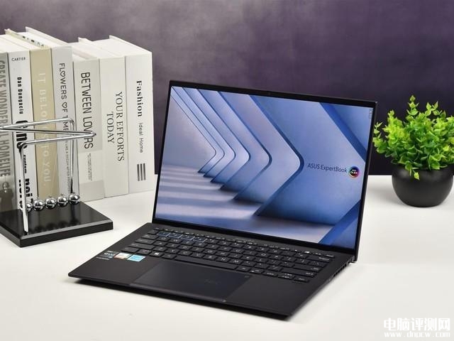 华硕破晓Air笔记本（i7-1355U）评测，笔记本评测网（bjbpc.com）