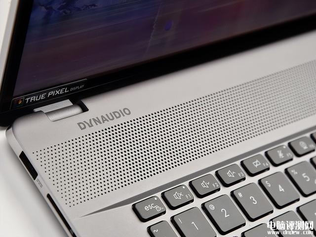 微星创造者Z17 HX Studio笔记本(i9 13980HX+RTX4070)评测，笔记本评测网（bjbpc.com）
