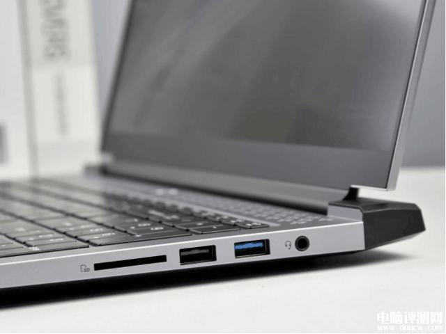 机械师曙光16 Air笔记本(R7-7735H)评测，笔记本评测网（bjbpc.com）