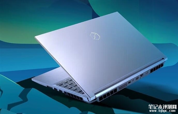 机械革命推出旷世15 Pro笔记本 酷睿i7-13620H+满功耗RTX4060售价5999元，笔记本评测网（bjbpc.com）