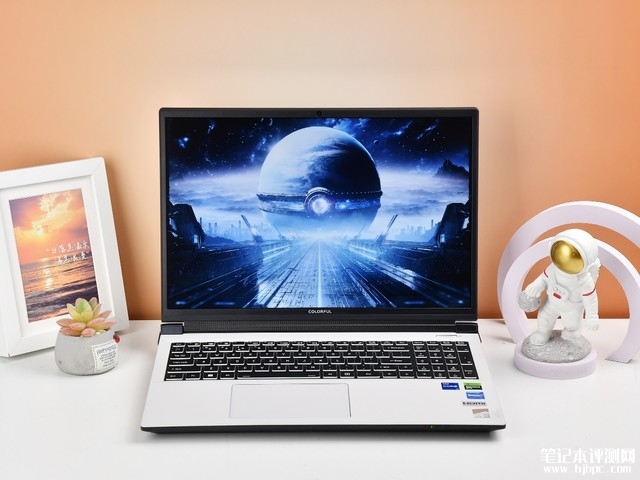 七彩虹隐星P16 TA 24笔记本(i7 13650HX+RTX4070）评测，笔记本评测网（bjbpc.com）