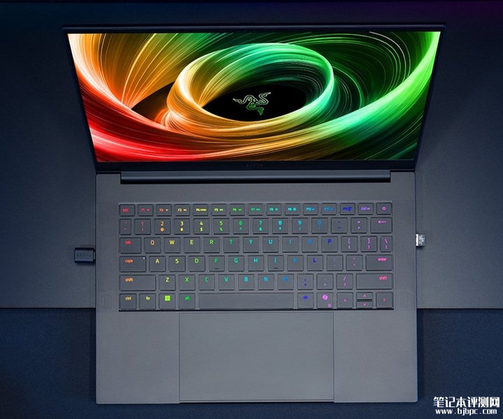 雷蛇灵刃14 2025轻薄游戏本发布 至高锐龙AI 9 365处理器+RTX5070，笔记本评测网（bjbpc.com）