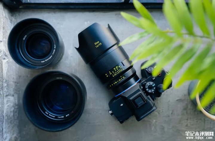 蔡司ZEISS Otus ML 1.4/35摄影镜头发布 698g轻量化设计，笔记本评测网（bjbpc.com）