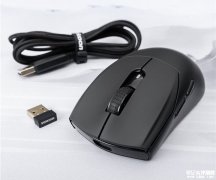 Sharkoon旋刚SKILLER SGM25W双模鼠标上架销售 对称右手设计与双模连接技术