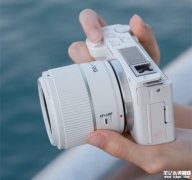 美科AF 56mm F1.7 APS-C相机镜头发布 适配索尼E卡口价格699元