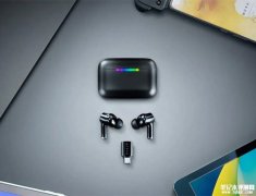雷蛇战锤狂鲨V3系列游戏耳机发布 超低延迟充电盒设计