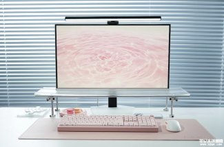 Keychron Z6 Ultra桃夭限定款机械键盘发布：甜粉轴+21颗透明爱心键帽价格769元